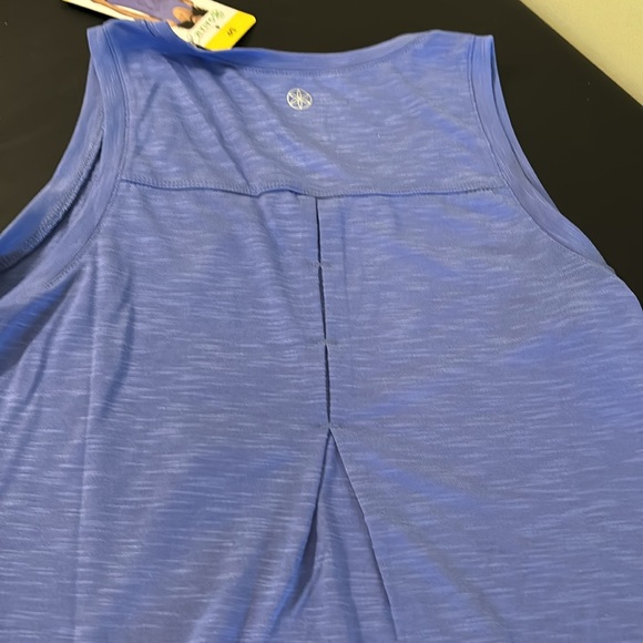 Gaiam tank top purple size small - Picture 5 of 7